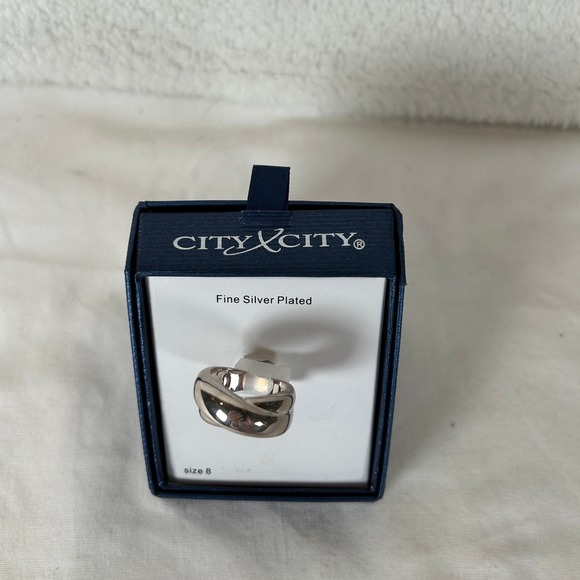 City by City Fine Silver Plated Criss Cross X Ring Size 8 New NWT - Picture 2 of 5